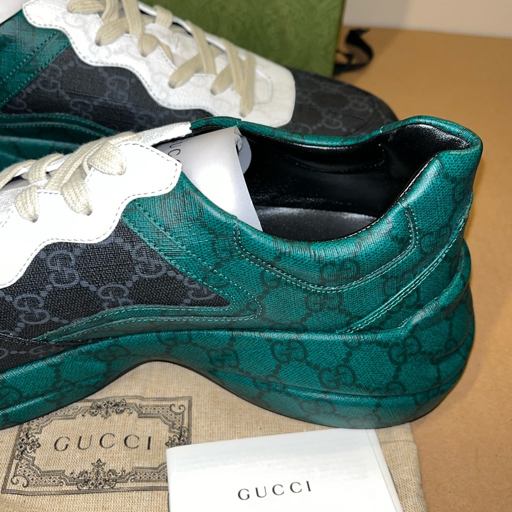 Authentic Gucci Men’s GG supreme sneakers size 11 - Picture 8 of 13